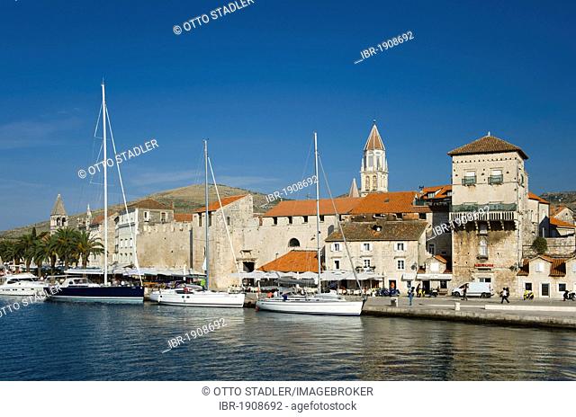 Sailing boats, Riva promenade, city walls, old town, UNESCO World Heritage Site, Trogir, Dalmatia, Croatia, Europe
