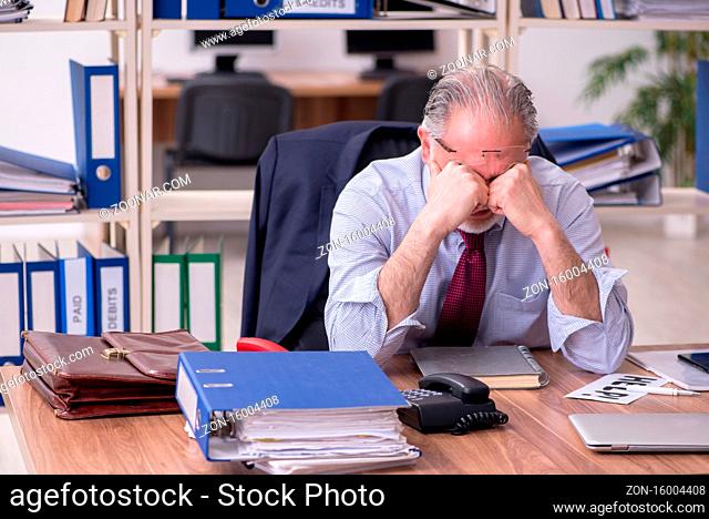 Old employee unhappy with excessive work