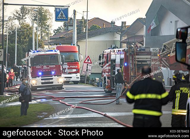 VILLANOVA DEL GHEBBO: Italian Firefighters emergency