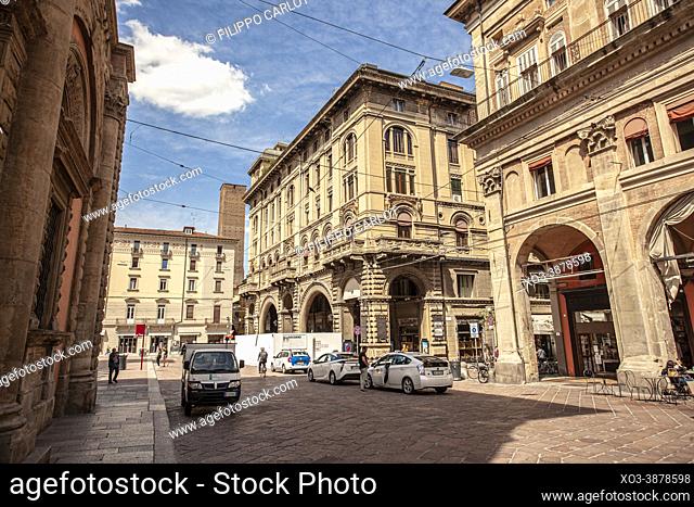BOLOGNA, ITALY: Historic center of Bologna in Italy with traffic