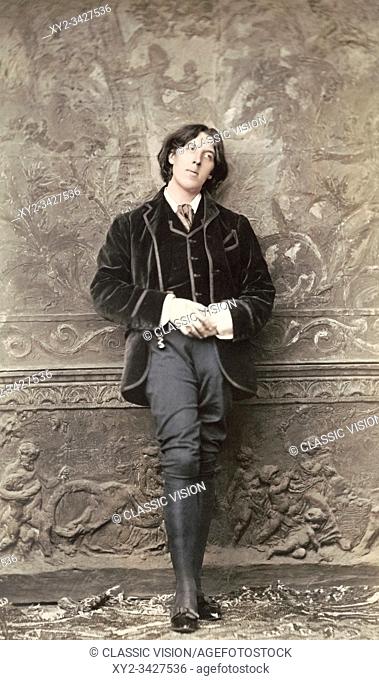 Oscar Wilde, 1854 - 1900. Irish poet and playwright. After a photogaph made in the early 1880's by American photographer Napoleon Sarony