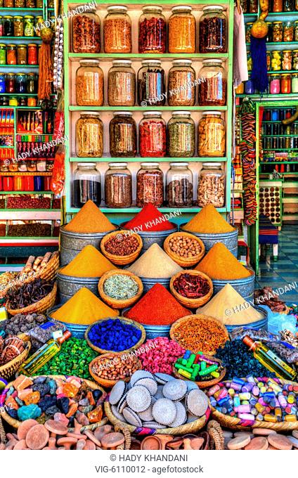 HDR - SPICES IN THE BAZAR OF MARRAKECH - MOROCCO 11 - 24/03/2014