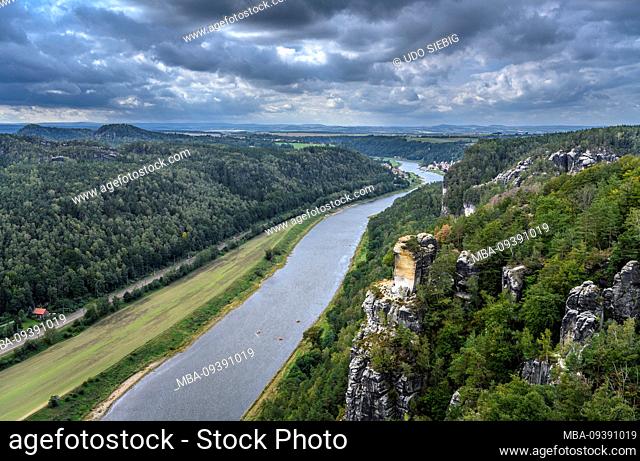 Germany, Saxony, Saxon Switzerland, Lohmen, Bastei, Elbe valley with waiting tower, in the background town Wehlen
