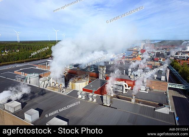 Hallsta paper mill is a special paper mill in Hallstavik, founded in 1915 by Holmens Bruk AB, now constituent in Holmen Paper AB