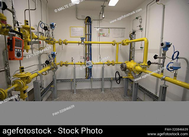 View of the odorization system, here the odorless hydrogen is mixed with an odorant for safety reasons, valve, shut-off valve, Mona NEUBAUR