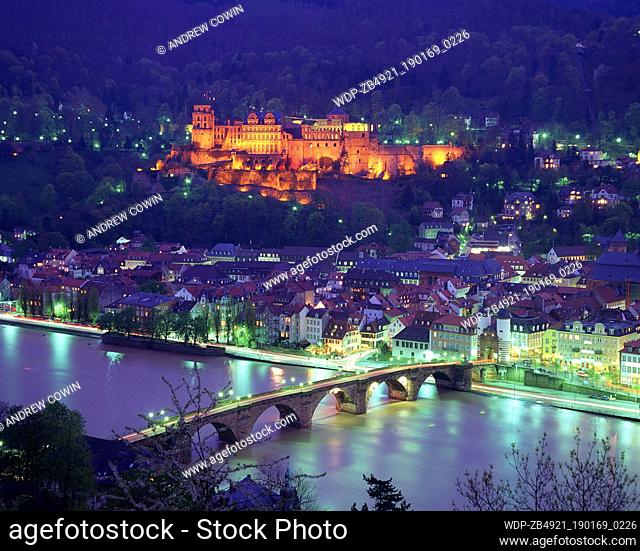 Castle, Old City, Altstadt, River Neckar, panoramic view from the Philosophers' Walk, Philosophenweg, Old Bridge, Alte Brücke, twilight, Romantic, illuminated