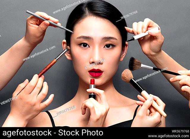 Make up the beauty of