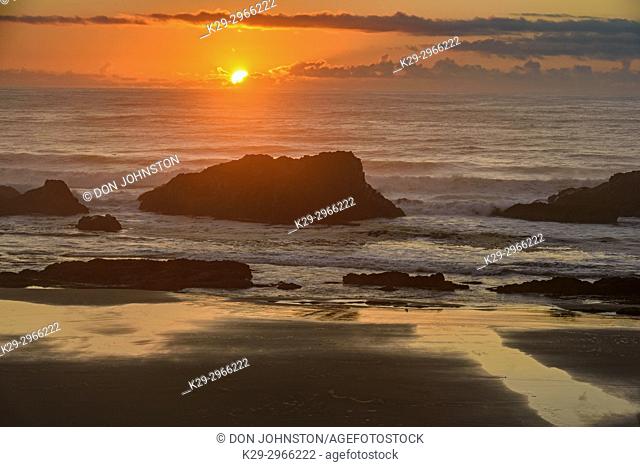 Seal Rocks and pounding surf near sunset, Seal Rock State Recreation Site, Seal Rock, Oregon, USA