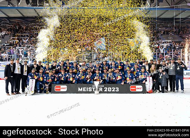 dpatop - 23 April 2023, Bavaria, Munich: Ice hockey: DEL, EHC Red Bull München - ERC Ingolstadt, championship round, final, matchday 5, Olympia-Eissportzentrum
