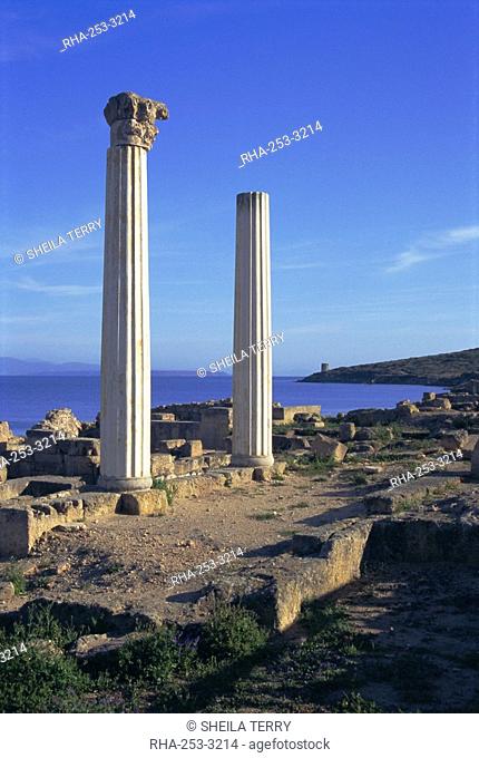 Punic/Roman ruins of city founded by Phoenicians in 730 BC, Tharros, Sardinia, Italy, Europe