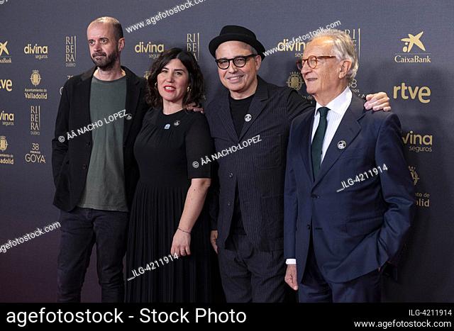 Fernando Franco, Sandra Tapia, Pablo Berger, Angel Durandez asistió a los candidatos a los premios Goya Cinema Festival 2024 Photocall en el Parque de la...