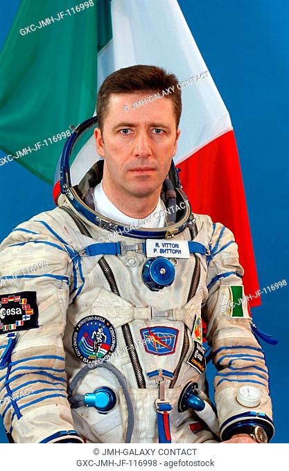 Roberto Vittori, European Space Agency, Soyuz flight engineer, TMA-6