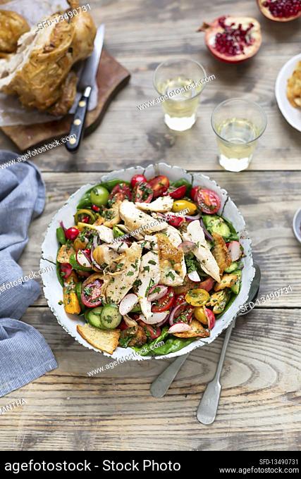 Fattoush salad with chicken