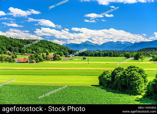 Germany, Bavaria, Tölzer Land, Dietramszell, district Ascholding, view from Schimmelkapelle St. Georg over Isartal valley against Vorkarwendel mountains