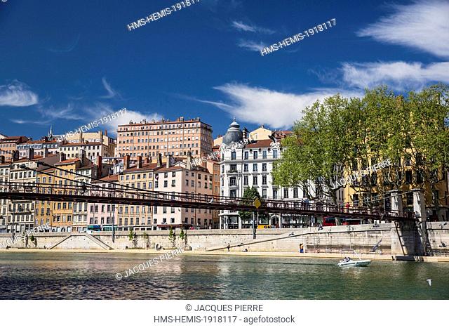 France, Rhone, Lyon, historical site listed as World Heritage by UNESCO, Quai St Vincent and Passerelle St Vincent over the Saone River and the Croix Rousse...