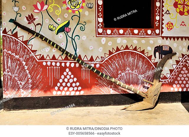Wall painting at srijani cultural park ; Shantiniketan ; West Bengal ; India