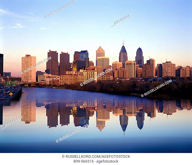 River Schuylkill, Downtown Skyline, Philadelphia, Pennsylvania, Usa