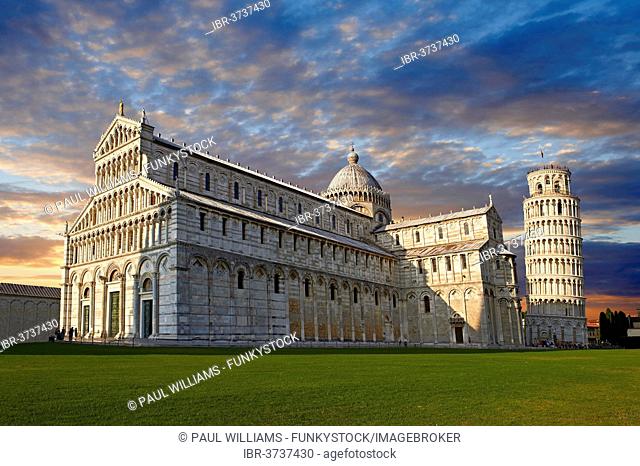 The Duomo, Cattedrale di Santa Maria Assunta, and the Leaning Tower of Pisa, Pisa, Province of Pisa, Tuscany, Italy