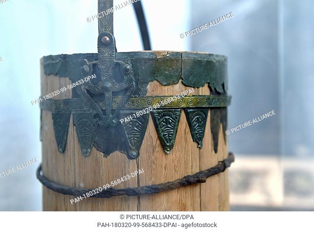 19 March 2018, Germany, Herne: An intact stave bucket from a Merovingian boy's grave is displayed in the exhibition ""Errors and forgery in Archaeology""
