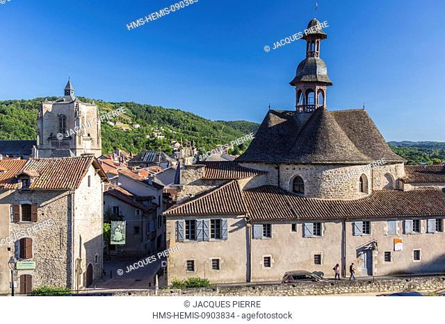 France, Aveyron, Villefranche de Rouergue, a stop on el Camino de Santiago, chapel of Penitents Noirs of the XVIIth century and bell tower of the collegiade...