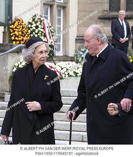 King Juan Carlos and Queen Sofia of Spain leave at the Cathédrale Notre-Dame in Luxemburg, on May 04, 2019, after the Funeral ceremony of HRH Grand Duke Jean of...
