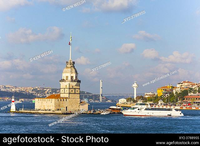 Istanbul, Turkey. Leander's Tower or The Maiden's Tower on the Bosphorus. Known in Turkish as Kiz Kulesi. Bosphorus bridge in background