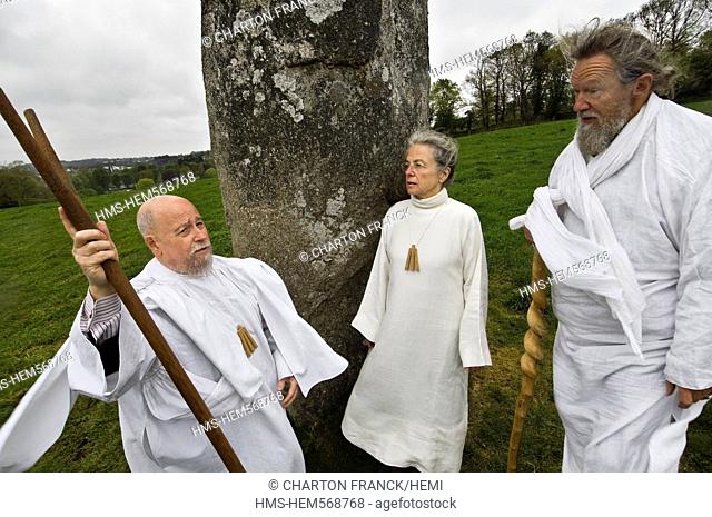 France, Cotes d'Armor, Quintin, druidic gathering on the megalithic site of Pierre Longue Long Stone, with Klaize Dir, high druid of the Druvisia Group and...