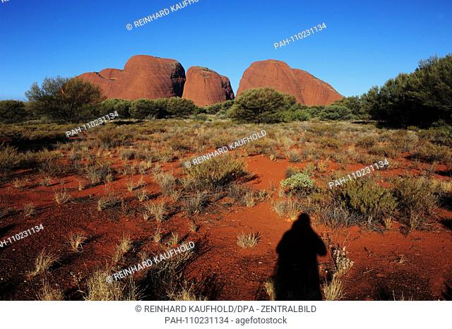 Hike in the impressive rock formation Kata Tjuta (Olgas) in the Uluru Kata Tjuta National Park in Australia, recorded on 14.04.2018 | usage worldwide