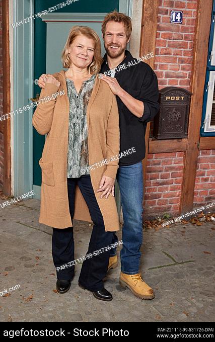 14 November 2022, Lower Saxony, Lüneburg: Actors Anna Bardorf as ""Silke Eilers"" and Remo Schulze as ""Jorik Eilers"" stand in the film set during a photo...