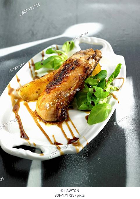 Roast foie gras with pears
