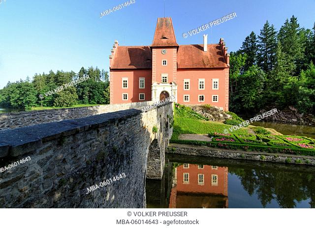 Moated castle cerium vein Lhota (Rothlhotta), Czechia, Jihocesky kraj (South Bohemia region), Pluhuv Zdar (Pluhow)