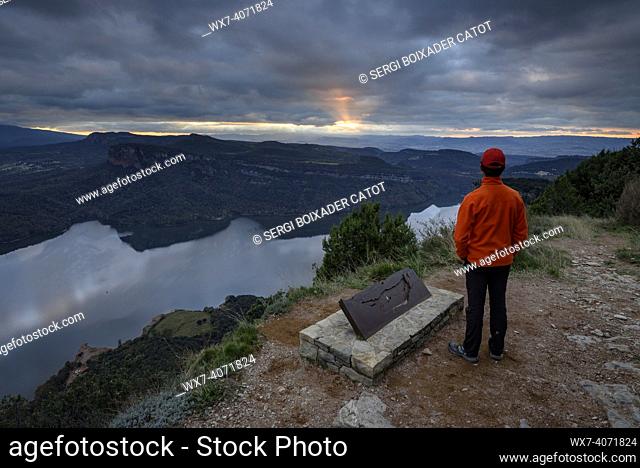 Sunset from the viewpoint of the Sau reservoir, seen from Pla del Castell, on the Tavertet cliffs (Barcelona province, Catalonia, Spain)