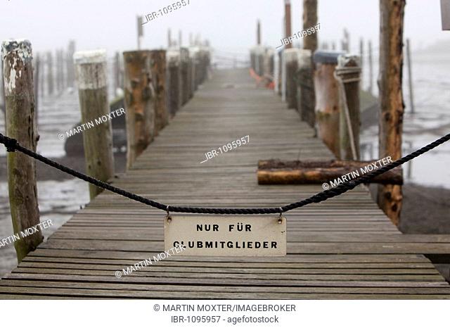 nur fuer Clubmitglieder, Entrance to the harbour only for members, Rantum Harbour, Sylt Island, North Frisia, Schleswig-Holstein, Germany, Europe