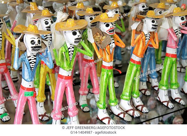 Mexico, Yucatán Peninsula, Quintana Roo, Cancun, Mercado 28, market, shopping, souvenir, figurines, skeletons, calaveras, tradition, Day of the Dead