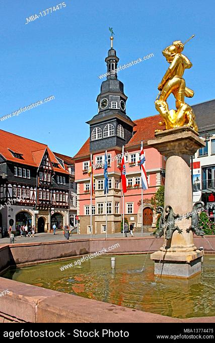 Market square, historic town hall, fountain, Saint Georg fountain figure, half-timbered house, Eisenach, Thuringia, Germany