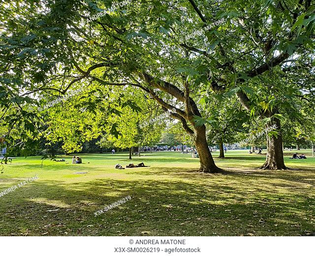 Stephens Green Park in Dublin, Ireland