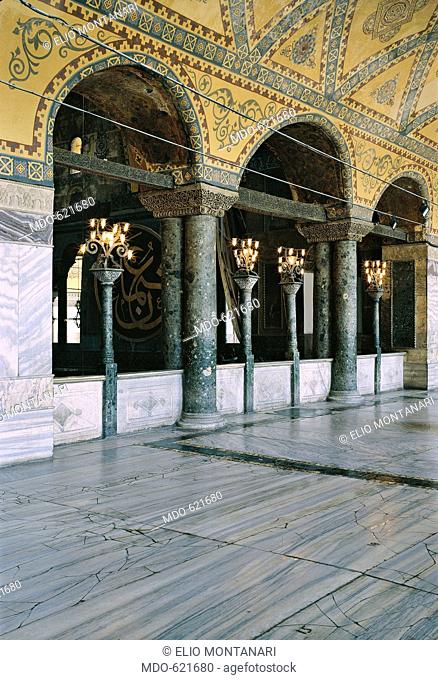 Haghia Sofia Basilica, by Isidore of Miletus known as Isidore of Miletus the Older, 532 - 537 ante, 6th Century, . Turkey, Istanbul, Istanbul