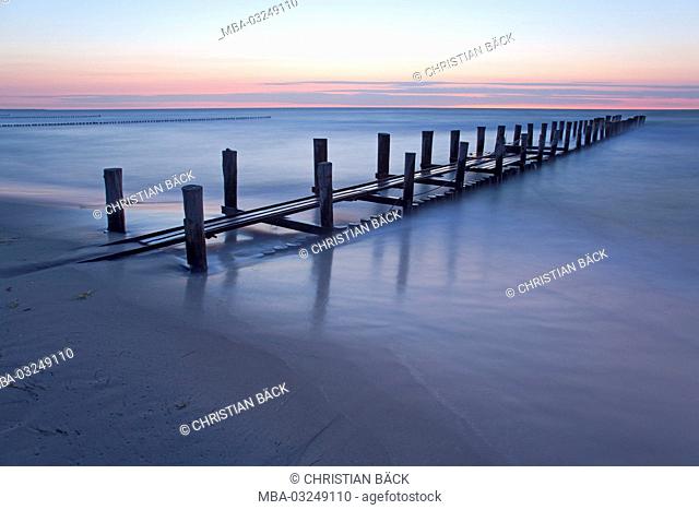 Breakwaters in the Baltic Sea, Baltic sea spa Zingst, peninsula Fischland-Darss-Zingst, Mecklenburg-West Pomerania, Germany