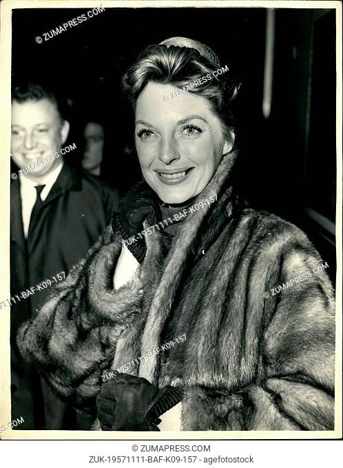 Nov. 11, 1957 - American Singing Star Arrives In London julie london At paddington: Julie London popular American singing star and her two children Lisa (5) and...