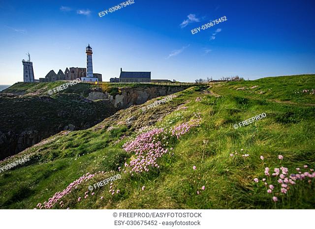 Abbey ruin and lighthouse, Pointe de Saint-Mathieu, Brittany, France, Europe
