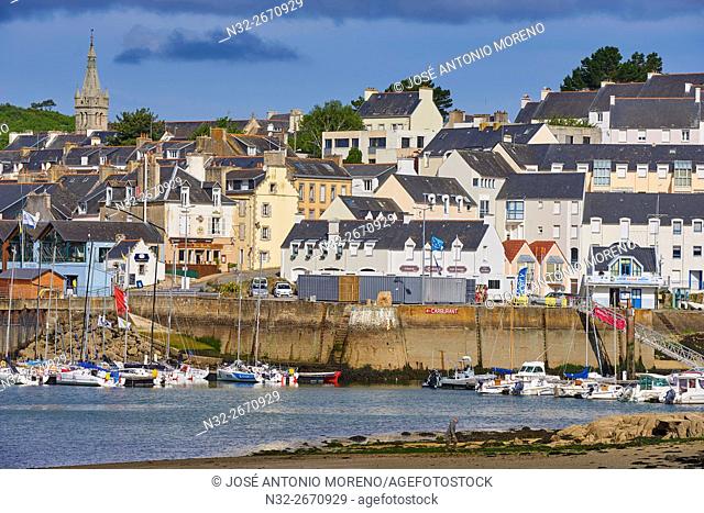 Douarnenez, Port and boats, Finisterre, Bretagne, Brittany, Quimper distict, France