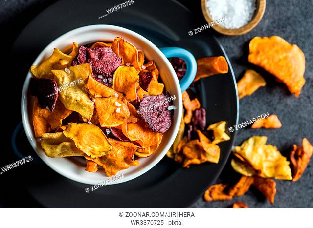 Mixed fried vegetable chips in pot