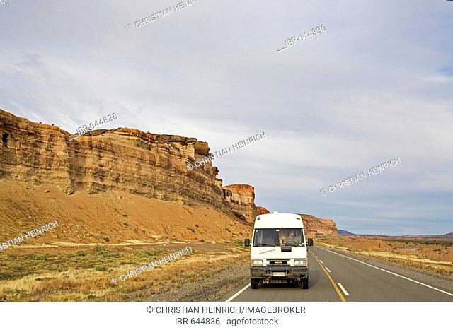 Tour with a camper through the dry river bed, Rio Chubut, Patagonia, Argentina, South America