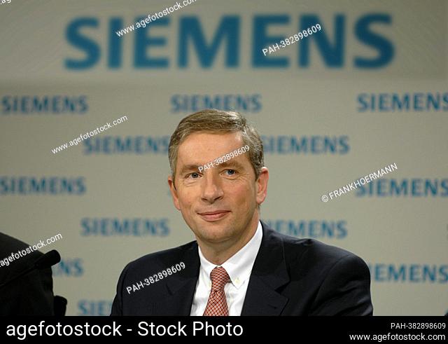 ARCHIVE PHOTO: Klaus Kleinfeld celebrates his 65th birthday on November 6, 2022, Dr. Klaus KLEINFELD, outgoing management chairman Siemens portrait