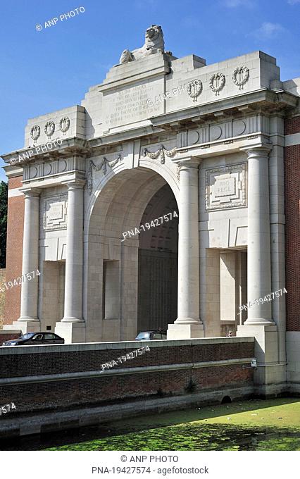 Menin Gate Memorial to the Missing, Ypres, Westhoek, Flanders, Belgium, Europe
