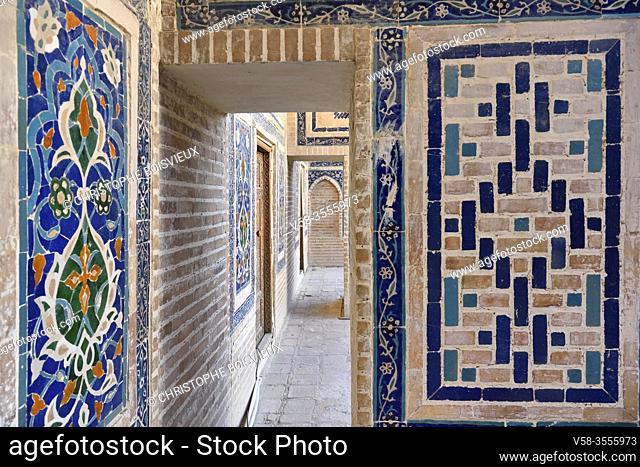 Uzbekistan, Unesco World Heritage Site, Samarkand, Registan square, Ulugh Beg madrasa, Upper gallery