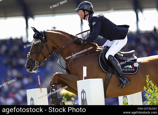 firo: 19.09.2021, equestrian sport, Aachener Soers horse show, CHIO 2021, show jumping, ROLEX GRAND PRIX, Ben MAHER, Greater Britain, on EXPLOSION W