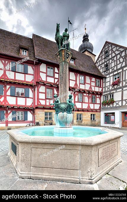 Kriegerbrunnen, half-timbered, church tower, St. Martin, market square, architecture, Forchheim, Upper Franconia, Bavaria, Germany, Europe
