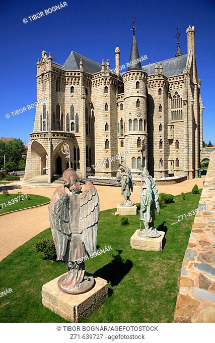 Spain, Castilla Leon, Astorga, Palacio Episcopal palace