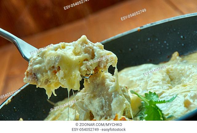 Italian Smoked Mozzarella Fondue , Traditionally the recipe would call for butter, milk and egg yolks